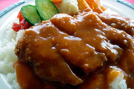 長岡市のご当地B級グルメとしても注目、MIYOSHIの「洋風カツ丼」