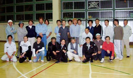 三条先供組合のメンバーで集合写真