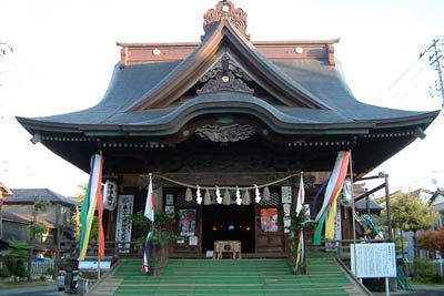 15、16の2日間、春季祭礼を行っている燕・戸隠神社