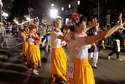 仮装盆踊り会