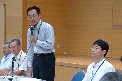席を並べる国定三条市長と鈴木燕市長