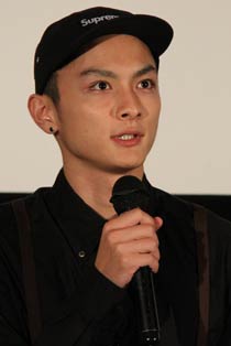 兄を演じた高良健吾さん