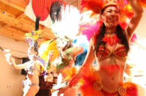 「KITOTETUの家」感謝デーで行われたサンバダンス