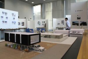 11日までリサーチコアで「設計やと考える家づくりの会」の「ひと味違う作品展」