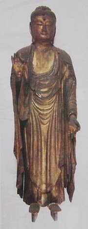 燕三条文化財めぐりをで見学する三条市指定文化財の本都寺の阿弥陀如来立像