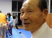 地元で相撲の火を絶やさないことの大切さを語る下田相撲連盟の長谷川会長