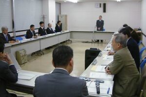 25日開かれた救命救急センター及び併設病院等のあり方検討会議の第7回知事・市町村長・医療関係者等合同会議