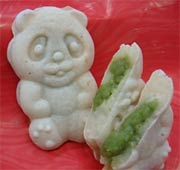 エダマメ「弥彦むすめ」を使ったあんが入った「パンダ焼き弥彦むすめ餡」