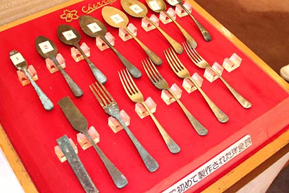日本で初めて製造された洋食器