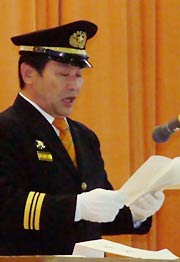 訓示を行う長谷川消防団長