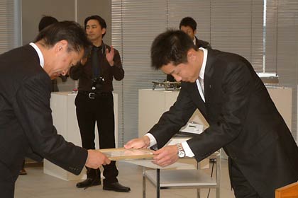表彰状の伝達