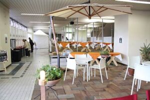 JR燕三条駅1階コンコースに出現した本格イタリアンレストラン
