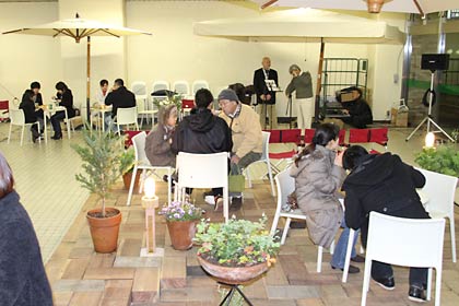 燕三条駅コンコースとは信じられない雰囲気