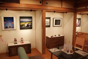 燕市・若狭やで発足当初から捧武さんが会長を務めた写真グループ「PHOTO風音」の写真展