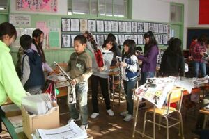 一ノ木戸小学校で3学期の始業式後の5年生の学級指導