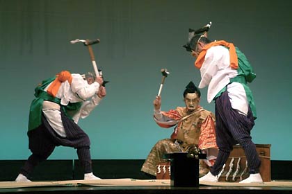 三条神楽保存会による三条神楽「宝剣作の舞」