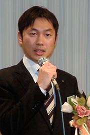  新会長の野崎会長