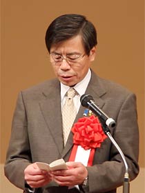 高井県産業観光労働部長