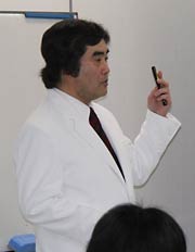 講師の渡辺院長