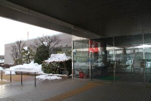 三条市社会福祉協議会が事務所を置く三条市総合福祉センター