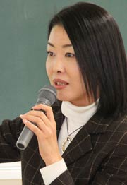 県内ではFacebookづかいの女性の第一人者、鈴木さん