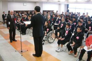 初めて功労者表彰と燕大賞の表彰を一緒にした平成22年度燕市表彰式