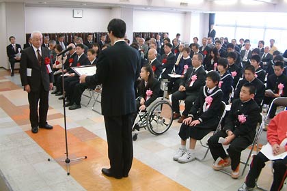 初めて功労者表彰と燕大賞の表彰をあわせて行った平成22年度燕市表彰式