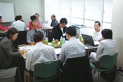  JTDNAの正会員の講習のようす