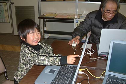 総合福祉センターで今春、小学校入学の男の子