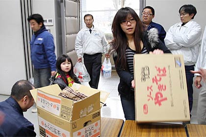 燕三条青年会議所が三条商工会議所で支援物資の収集
