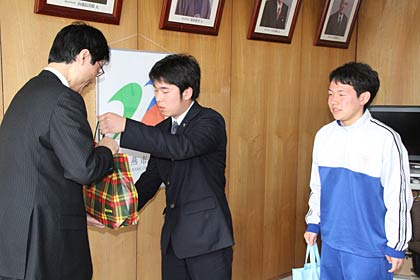 燕中等教育学校