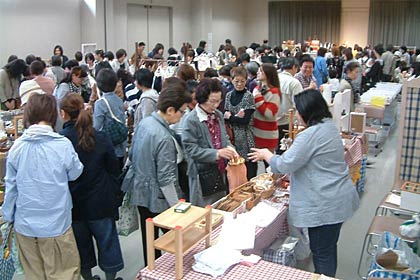 24日に三条商工会議所で開かれた「カントリー＆クラフトフェスタVOL.7」