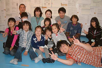 英里ちゃんを囲んで記念撮影