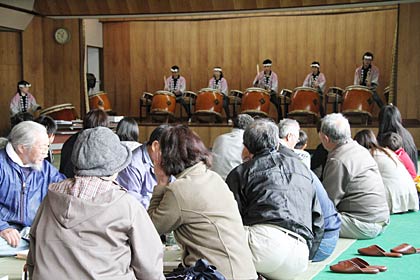 分水太鼓の演奏