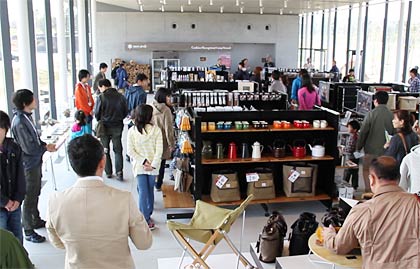 華やかな店内