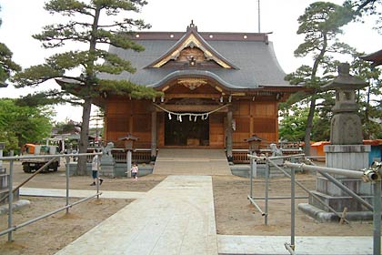 三条まつりの準備始まった三条市・八幡宮