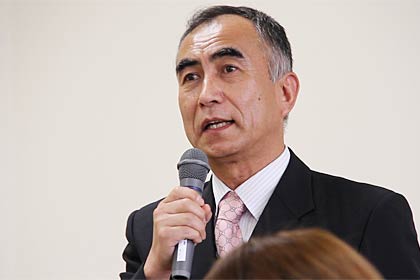 地元オーディションキャスト代表であいさつする長井由喜雄さん