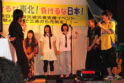 現役高校生中心のお笑い集団「笑健」