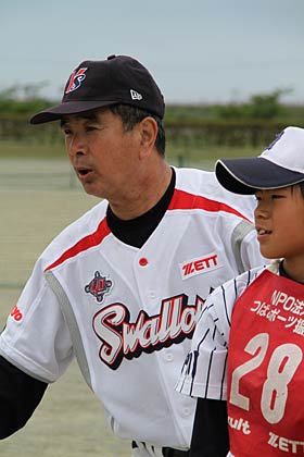 往年の名投手、安田猛さんの熱血指導