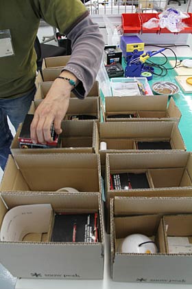 アップグレードの専用の箱に納めたユーザーから届いた「ほおずき」はほとんどが黒いパッケージ付き