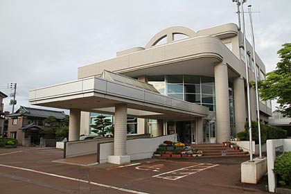 6月1日に貸し出しを再開する三条市勤労青少年年ホーム「ソレイユ三条」