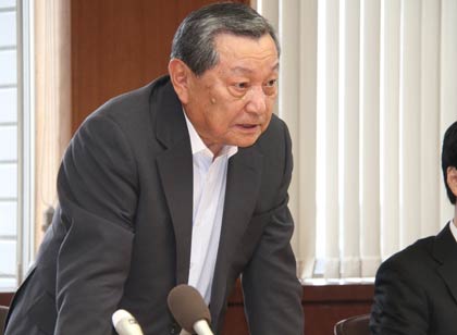 座長の山崎燕商議所会頭