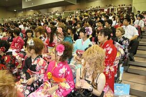 初めて夏に行われた三条市成人式