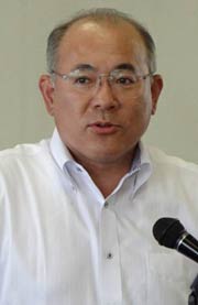 会長に再任の高橋第四銀行三条支店長