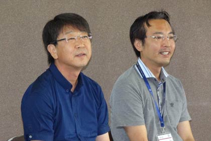 左が豊岡市の中貝市長、右が三条市の国定市長