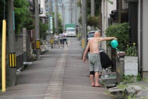 10日の三条は明け方最低25.5度の熱帯夜、最高気温は34.1度の寝ても覚めても厳しい暑さ