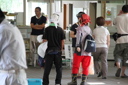 3日ぶりにボランティア活動を再開した三条市災害ボランティアセンターの三条本部のようす