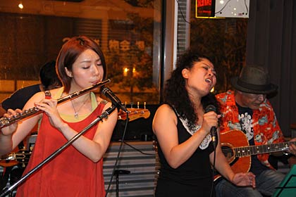 最後にフルートの本宮宏美さんも共演