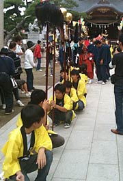 昨年の「良寛さまと、あ・そ・ぼ！祭り」での子ども大名行列のようす