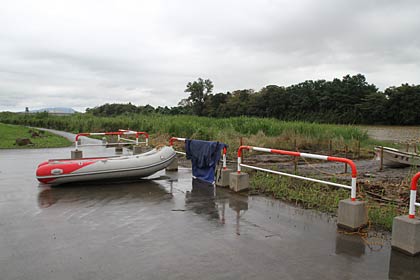「燕楽・水辺の巻　中ノ口川舟下り」のスタート地点の大曲河川公園多目的広場